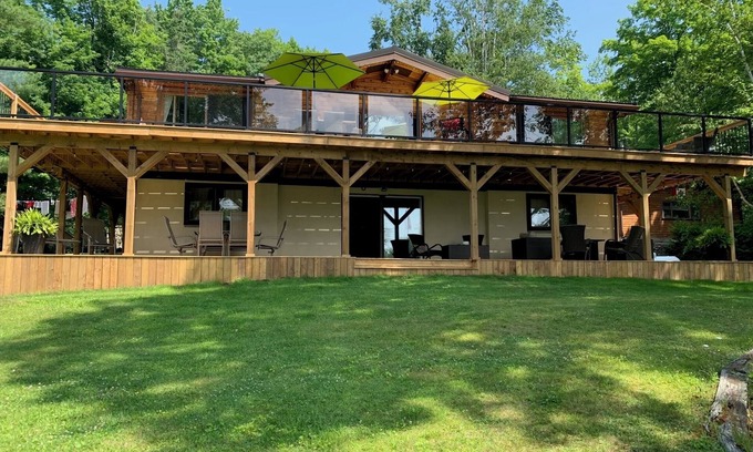 Severn Cottage | Four Season Pan-Abode Cottage on Georgian Bay