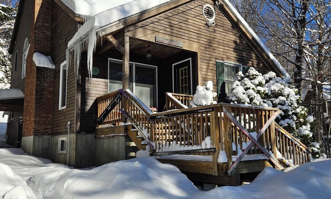 Wilmington House | Four Season Vermont Getaway with Hot Tub