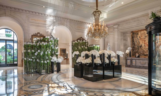 Champs-Elysees Other | Four Seasons Hotel George V