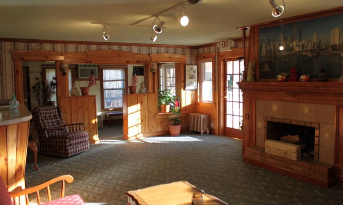 Manchester Center Hotel | Four Winds Country Motel