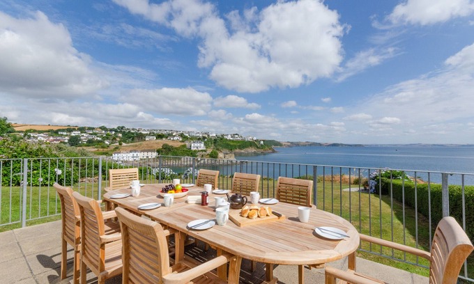 Portmellon House | Four Winds - Five Bedroom House, Sleeps 10