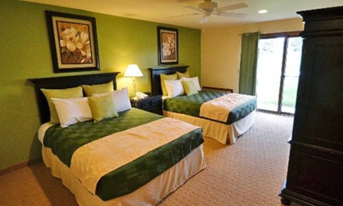 Mishicot Condo | Fox Hills Condo '25 Draft Rental - Transportation Included! Will Accept OBO