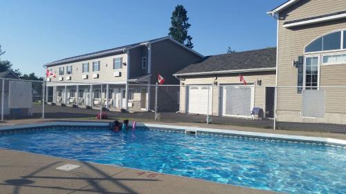 Napanee Hotel | Fox Motor Inn