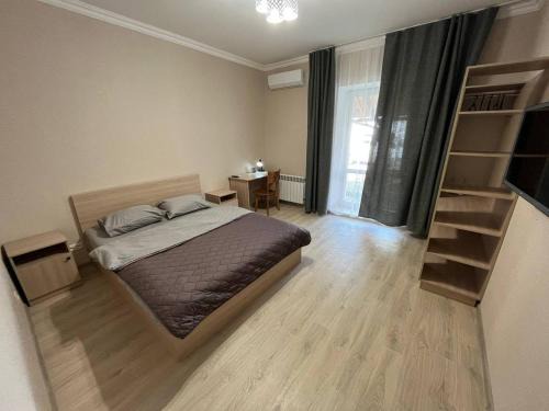 Mykolaiv Apartment | FOX Rooms 90