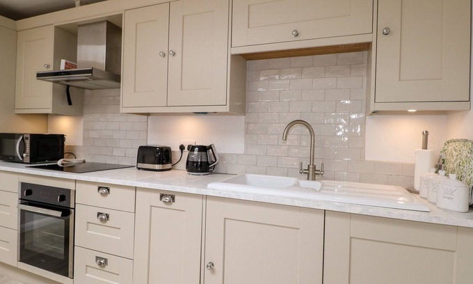 Fareham Cottage | Fox's Den