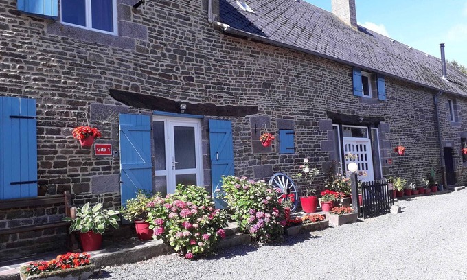 Saint-Aubin-de-Terregatte House | FOXES FARM GITE, NEAR MONT SAINT MICHEL, PERFECT COUNTRYSIDE RETREAT TO RELAX IN