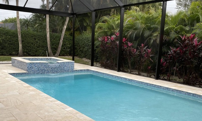 East Naples House | Foxfire Golf & Tennis Country Club (Private Pool & Jacuzzi)