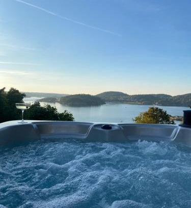 Ljungskile Villa | Fräknero