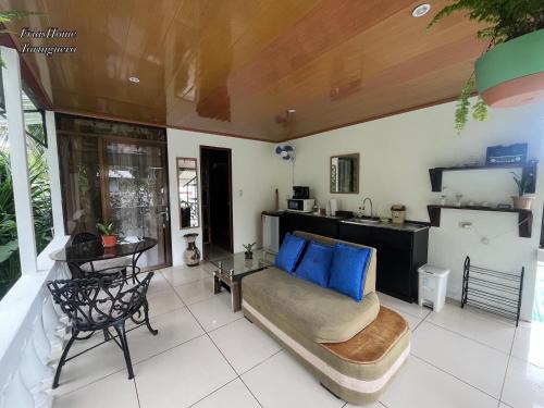 Tortuguero Apartment | Frías Home