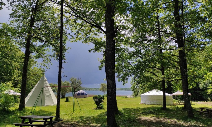 Eclaron-Braucourt-Sainte-Liviere House | MESHUTES: the gite for unusual nights on the Lac du DER