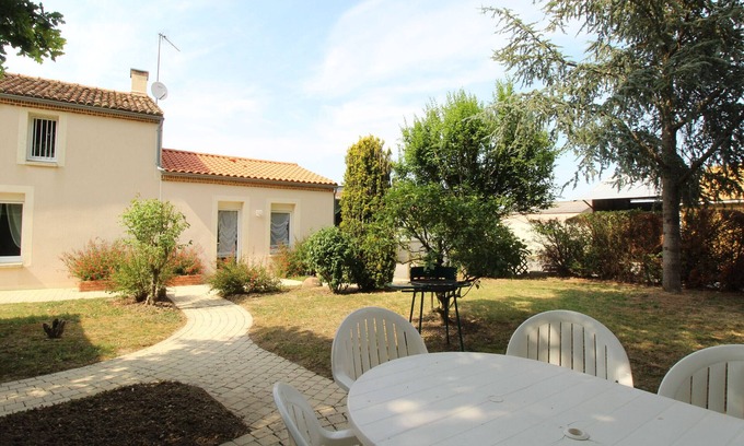 Saint-Georges-des-Gardes Cottage | Gite Chemillé-en-Anjou-Chemillé-Melay, 3 bedrooms, 6 persons