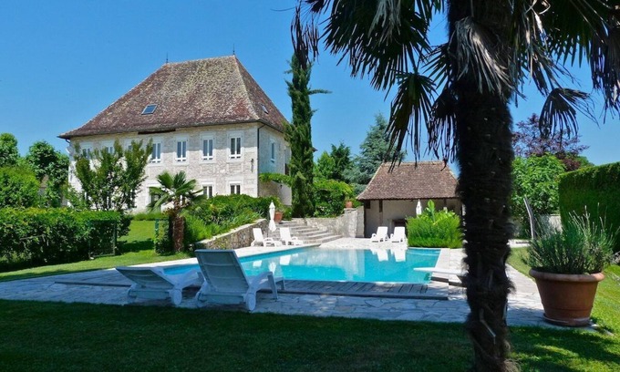 Les Avenieres House | Luxury 5-star mansion, hotel services included, swimming pool, tennis, bowling