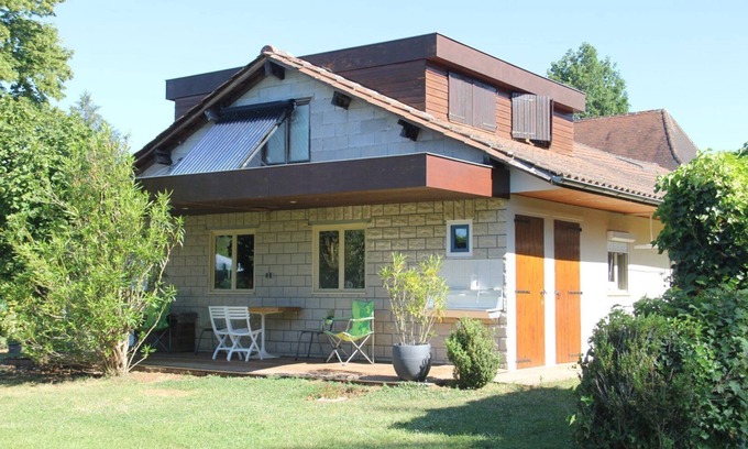 Rouffignac-Saint-Cernin-de-Reilhac House | Small Independent House in Rouffignac – Nature Charm, Terrace, Spa & Culinary Workshops