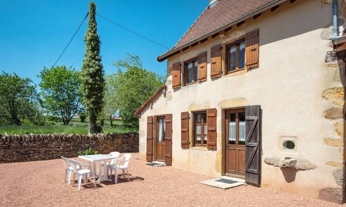 Saint-Christophe-en-Brionnais House | Gîte de Sernier - SAINT-CHRISTOPHE-EN-BRIONNAIS