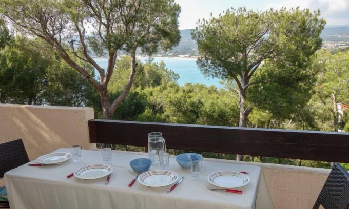 La Madrague Apartment | Mas de la Madrague by Interhome