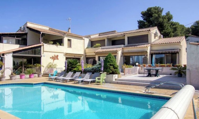 La Madrague Apartment | La Madrague d'Azur by Interhome