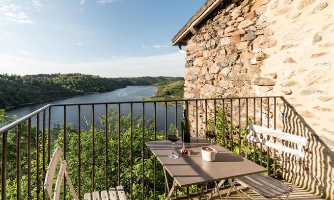 Saint-Jean-Saint-Maurice-sur-Loire House | Ancienne annonce Gite la Bignonette - Les pittoresques