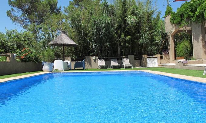 Saint-Maximin-la-Sainte-Baume Apartment | Charming gîte for 5 people with private heated swimming pool in St Maximin