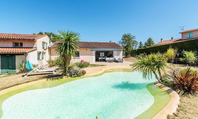 Sainte-Foy-d'Aigrefeuille House | 103 m² House ∙ 4 bedrooms ∙ 11 guests