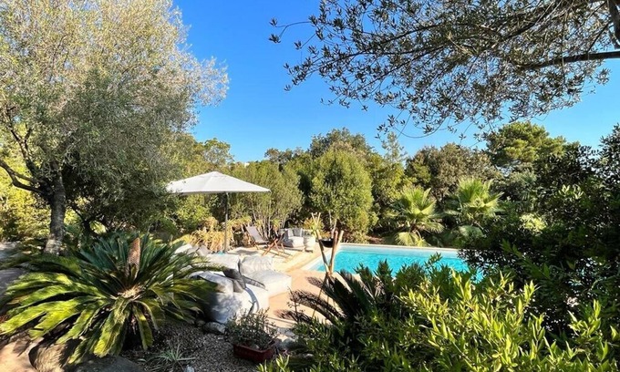 Cirendinu Villa | Luxurious Villa with sea view between the beaches of Saint Cyprien and Pinarello