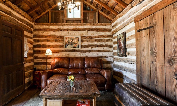 Fredericksburg Cabin | Francesca's | Country Cabin Close to Wineries