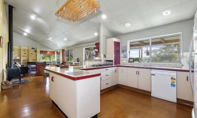 Waipu House | Francis Orchard Country Stay - Waipu Holiday Home