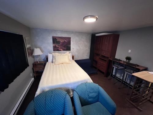 Langford Apartment | Frankies Westshore Hideaway