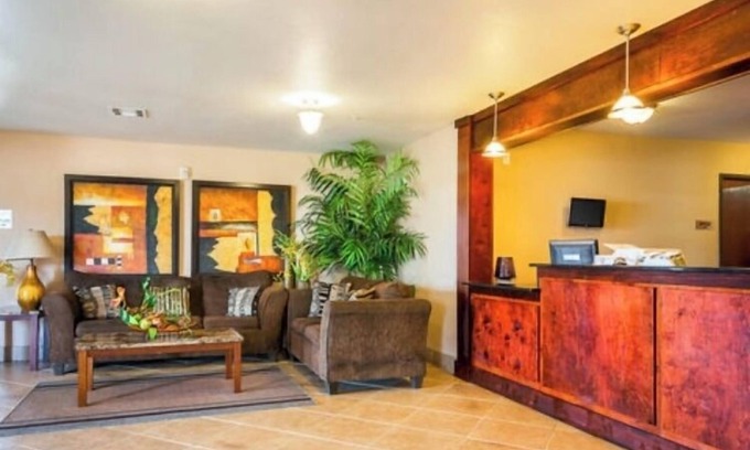 Franklin Hotel | Franklin Inn & Suites