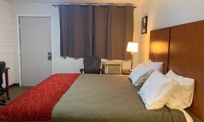 Assiniboia Hotel | Franklin Motel