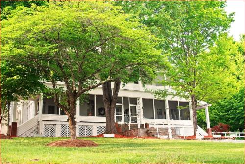 Franklin Bed & Breakfast | Franklin Terrace Bed and Breakfast