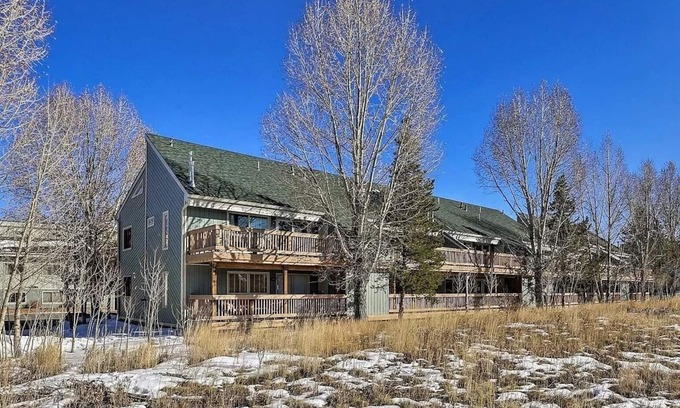 Fraser Condo | Fraser Condo Near Tubing Hill!