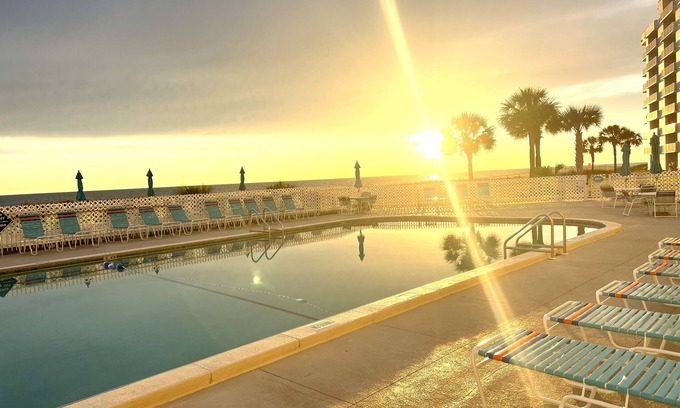 Lower Grand Lagoon Condo | FREE BEACH SETUPS! 1st FL MOONSPINNER 110 OCEANVIEW-POOL WALKOUT🩵 PARK BY DOOR!