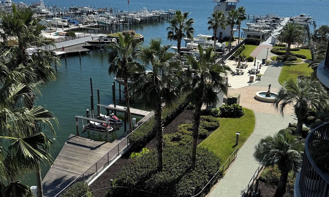 Orange Beach Condo | Free boat slip w/Luxury 2 BR/Water front, on Terry Cove Condo
