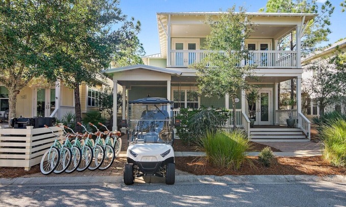 Santa Rosa Beach House | FREE Brand new 6-Seat Golf Cart, Bikes! Somervilla at Naturewalk! Pickleball Courts, Heated Pool!