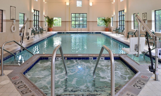 Chesapeake Condo | Free Breakfast. Indoor Pool & Hot Tub. Close to the Virginia Beach business district!