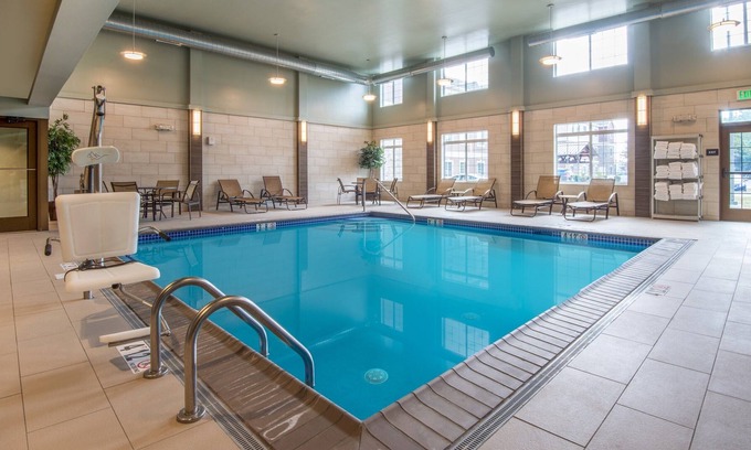 East Texas Apartment | Free Breakfast! Studio with Pool Access. Near Lehigh Valley International Airport
