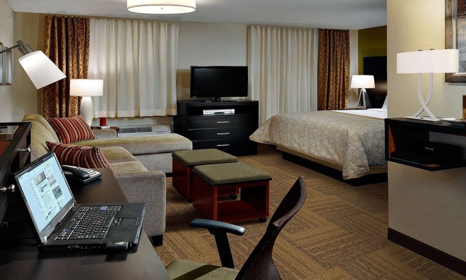 Sterling Heights Apartment | Free Breakfast Buffet & Pool Access Included. Great Location!