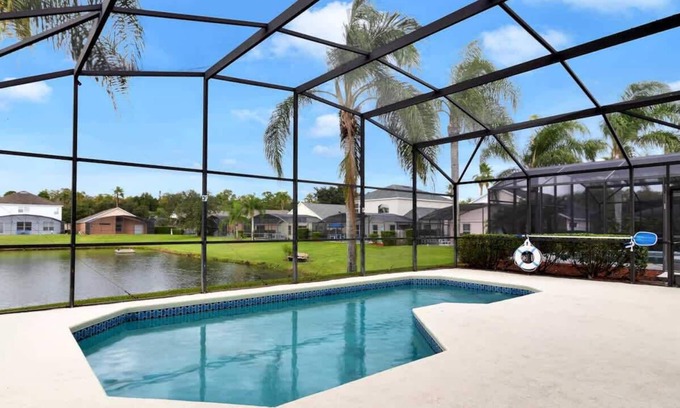 Lake Berkley House | Free Heated Pool | Pool Table | 15min to Disney