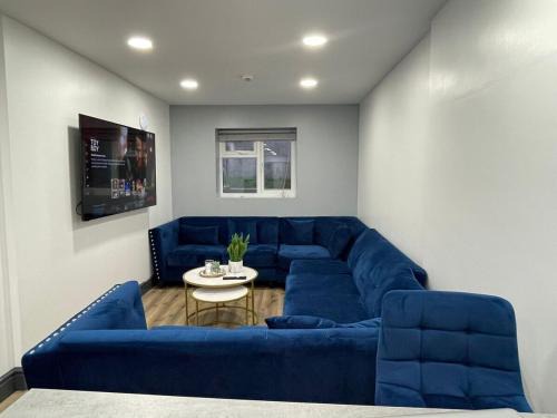 Selly Oak House | FREE PARKING Cosy Studios close to city and QE and UOB!