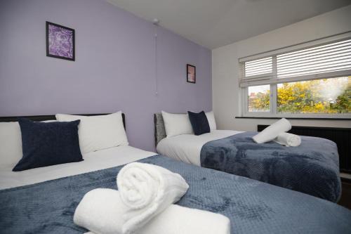 Loughborough Apartment | Free Parking - Large House - Groups - Contractors - Loughborough