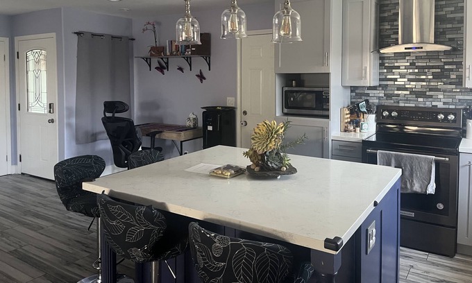 North Valley House | free parking