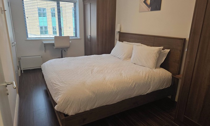 Islandbridge Apartment | Free Private Transport to the Property From Any Dublin Port - Top Location -