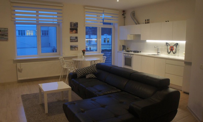 Liberty Avenue Apartment | Freedom Avenue Deluxe City Center Apartment in the Heart of Kaunas