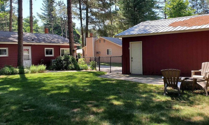 Mesick House | Freeman Retreat Pet-Friendly Hodenpyle Dam