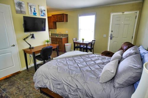 Lake Jackson Apartment | Freeport Studios