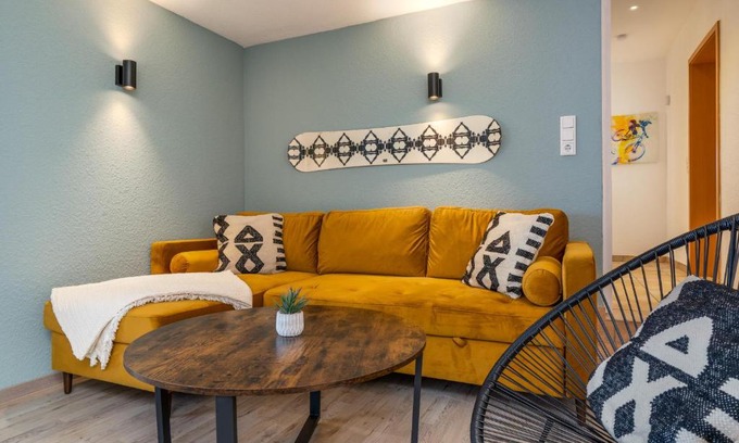 Oberhenneborn Apartment | FREERIDE - 7min to Greenhill, PS4, BBQ, Terrace, SSC