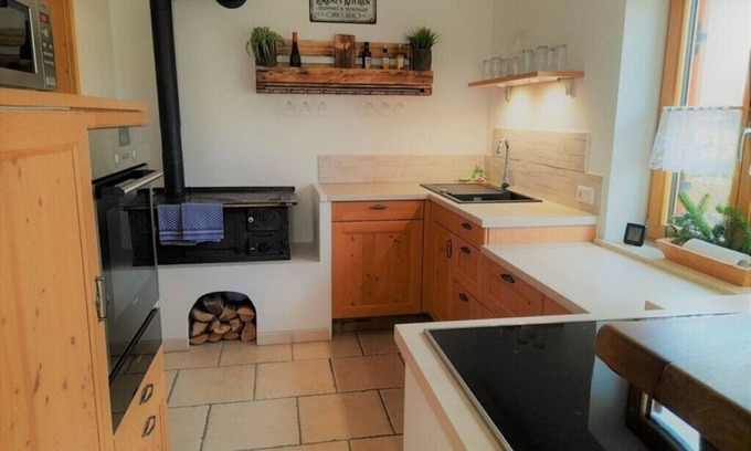 Heufeld Apartment | Freier Bergblick, Zwei Schlafzimmer, Großer Balkon, Hunde Willkommen