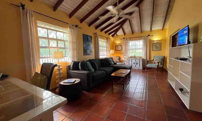Atlantic Shores House | Freights Bay Surfers Bungalow