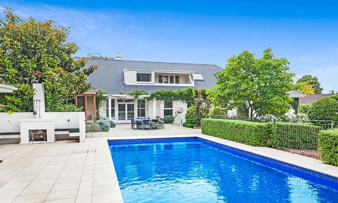 Ilam House | French City Mansion - Christchurch Luxury Home
