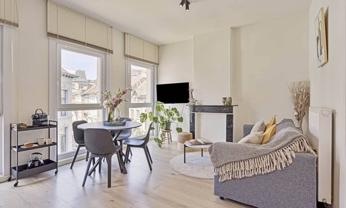Harmonie Apartment | Fresh 1BR apartment @ Trendy south area + free parking